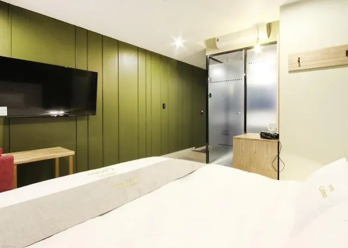 Carino Hotel 2*