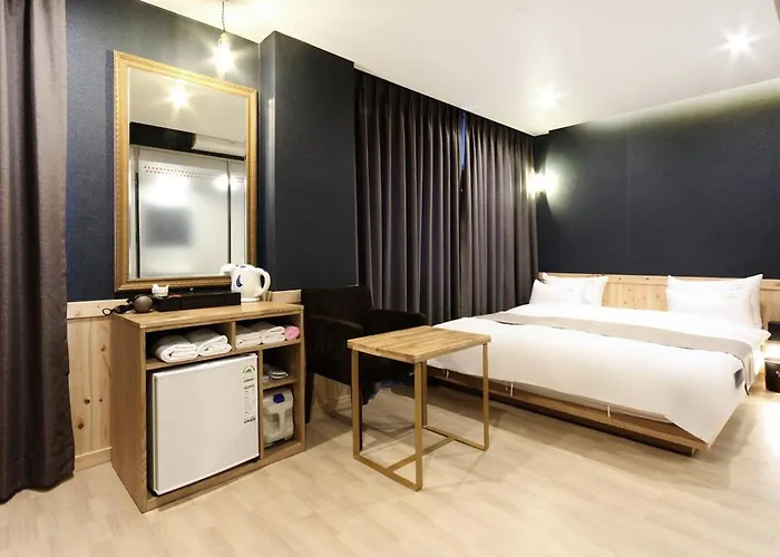Hotel Carino 2*