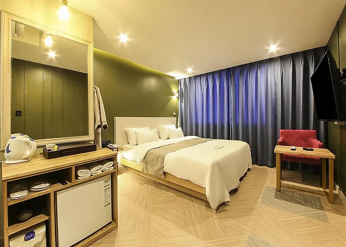 Hotel Carino
