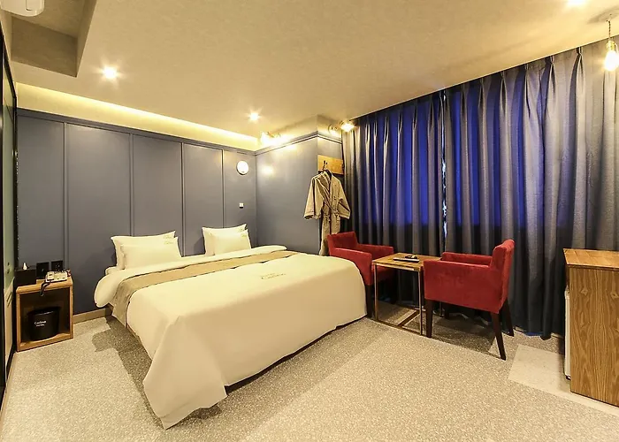 Hotel Carino